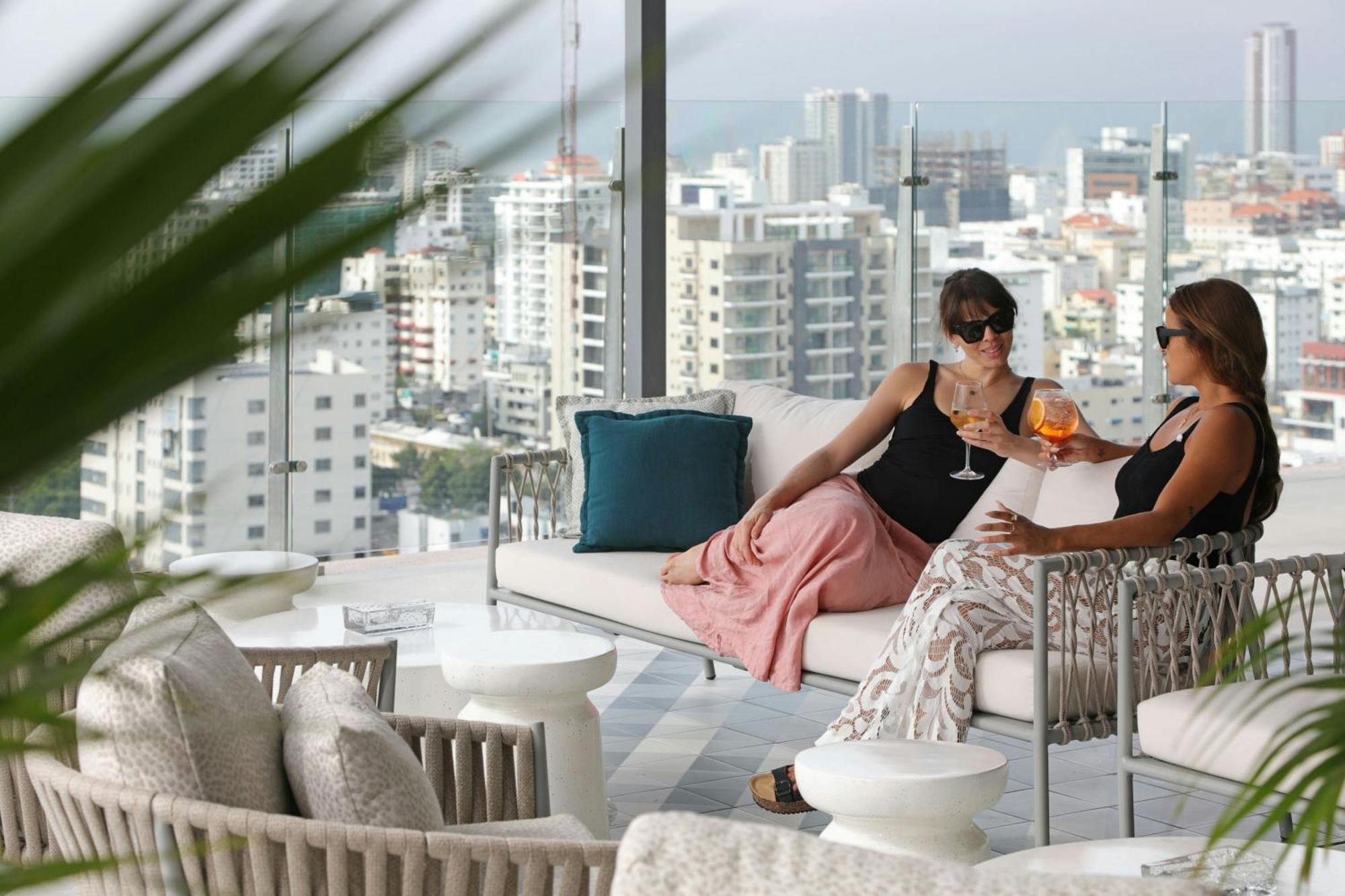 Hotel Courtyard By Marriott Santo Domingo Piantini Zewnętrze zdjęcie